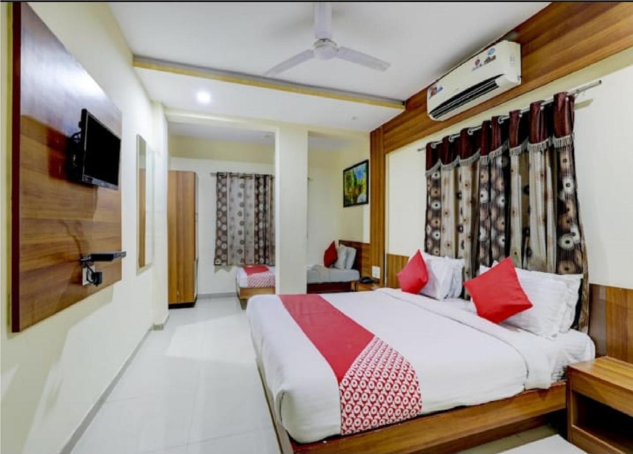 Hotel Krishna Palace Ahmedabad Luaran gambar