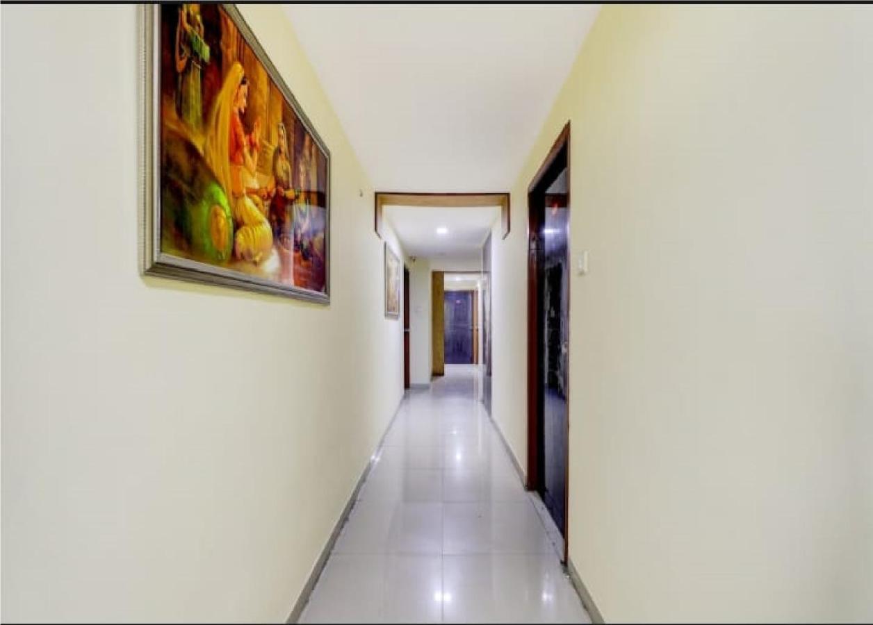 Hotel Krishna Palace Ahmedabad Luaran gambar