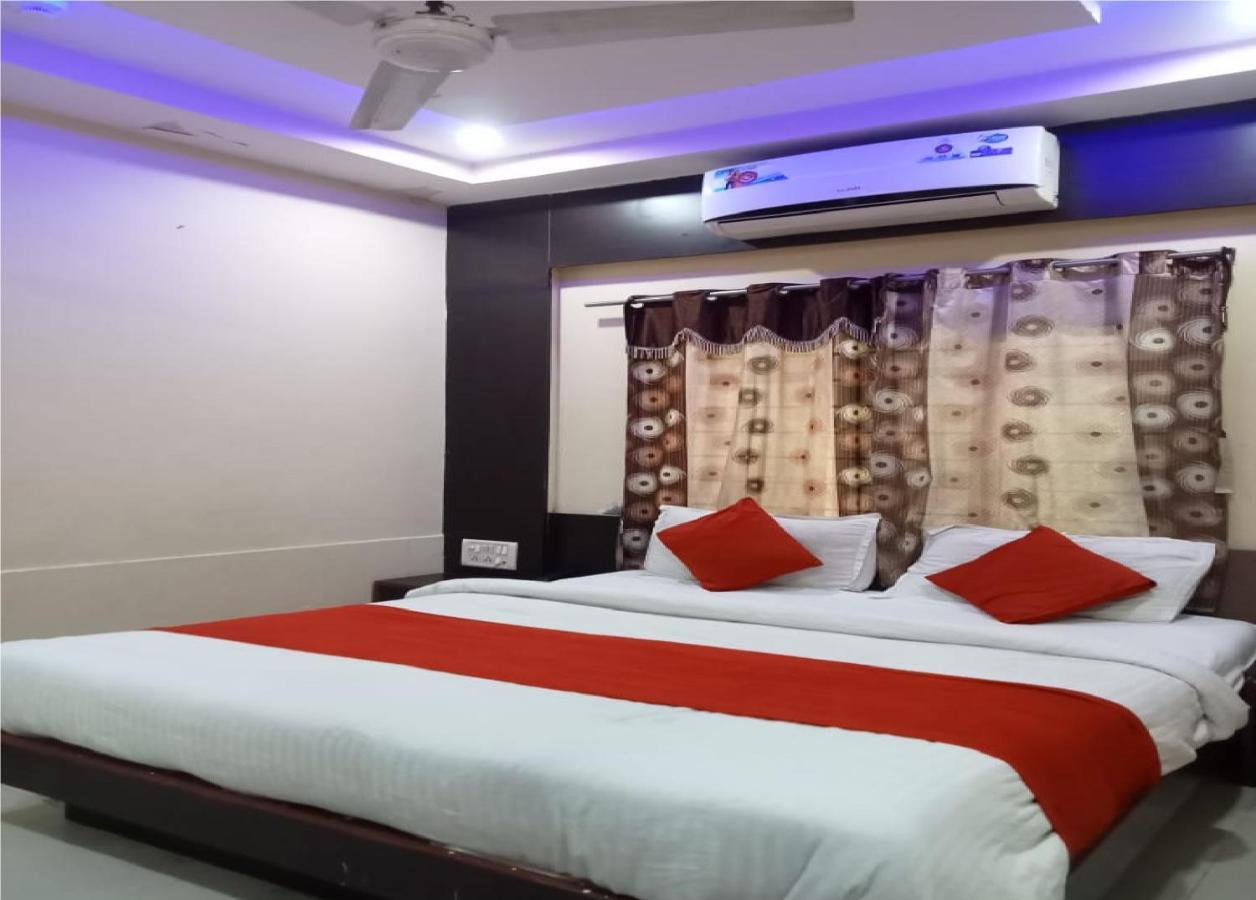 Hotel Krishna Palace Ahmedabad Luaran gambar