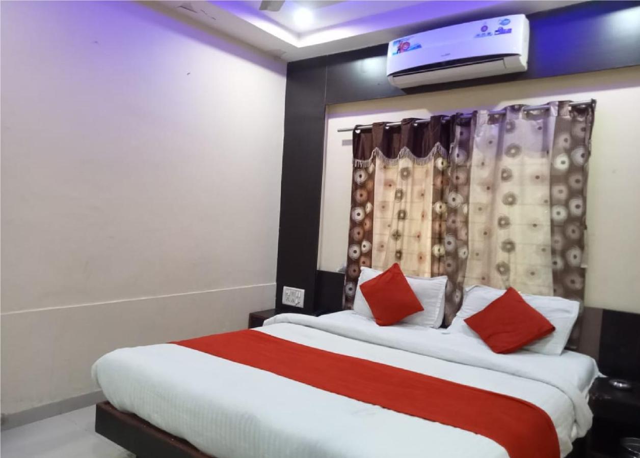 Hotel Krishna Palace Ahmedabad Luaran gambar