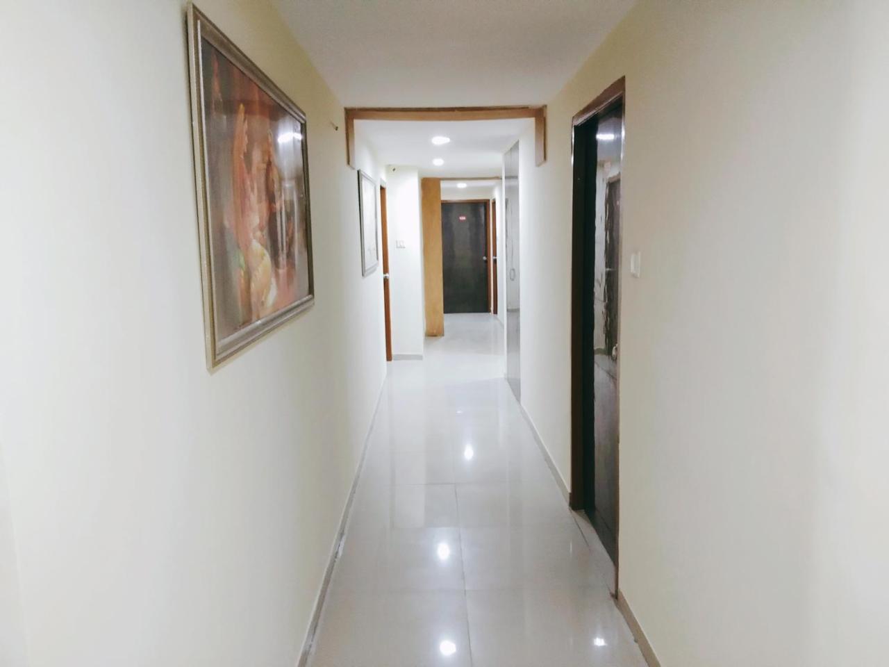 Hotel Krishna Palace Ahmedabad Luaran gambar