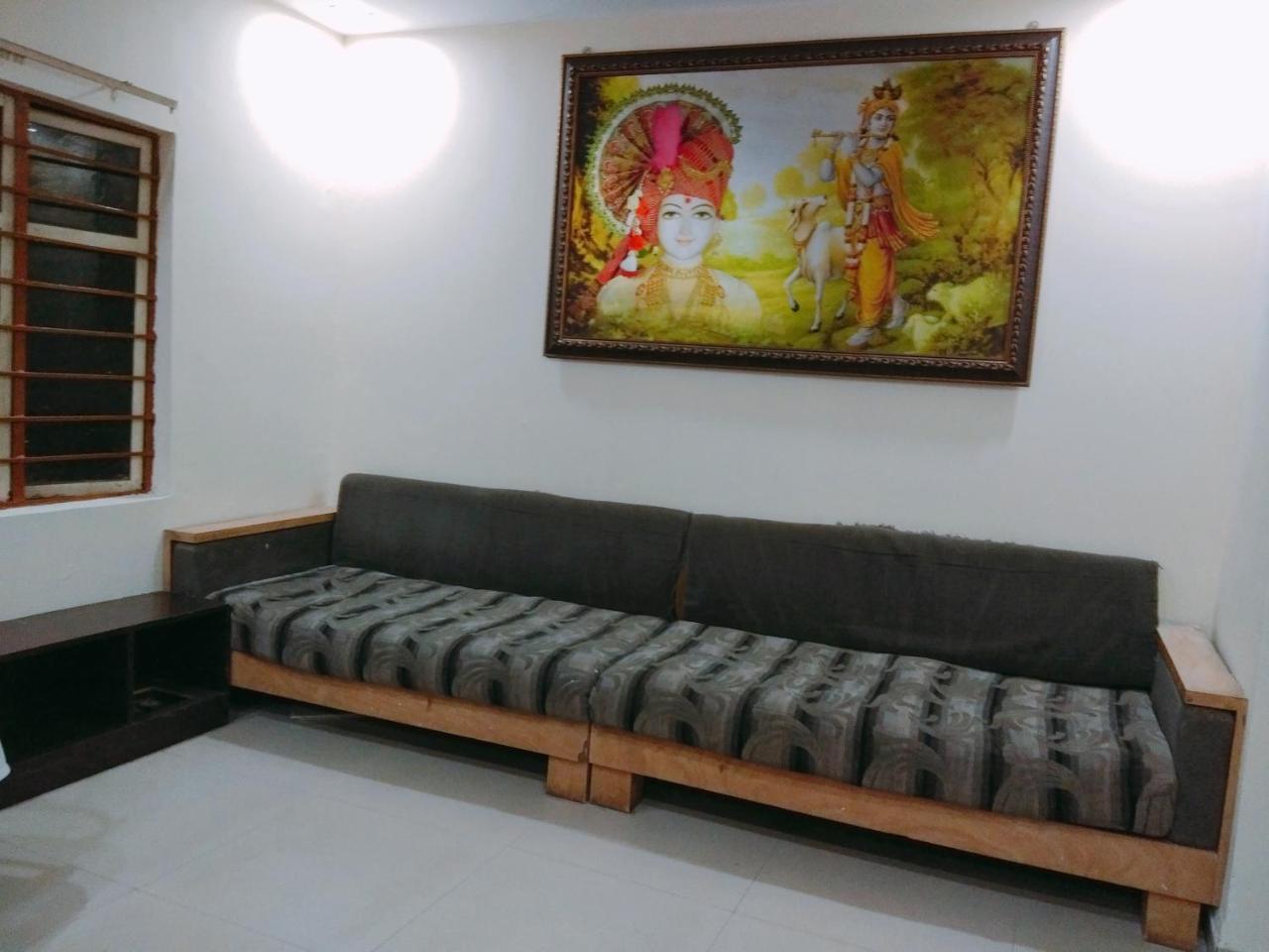 Hotel Krishna Palace Ahmedabad Luaran gambar